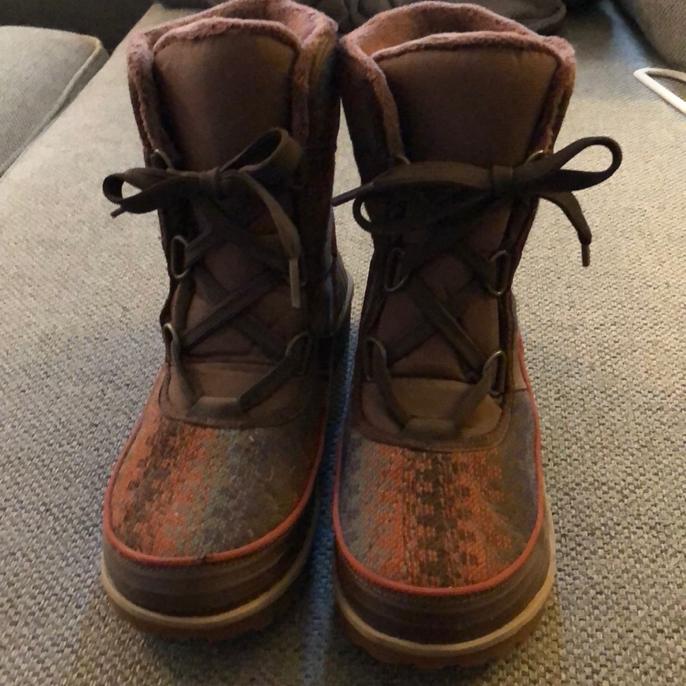 Sorel snow boots